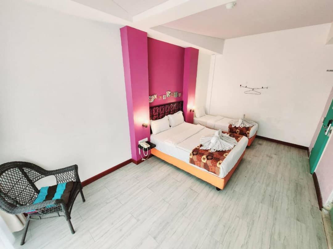 Langit Langi Hotel @ Порт-Диксон Экстерьер фото