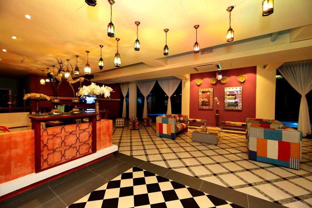 Langit Langi Hotel @ Порт-Диксон Экстерьер фото