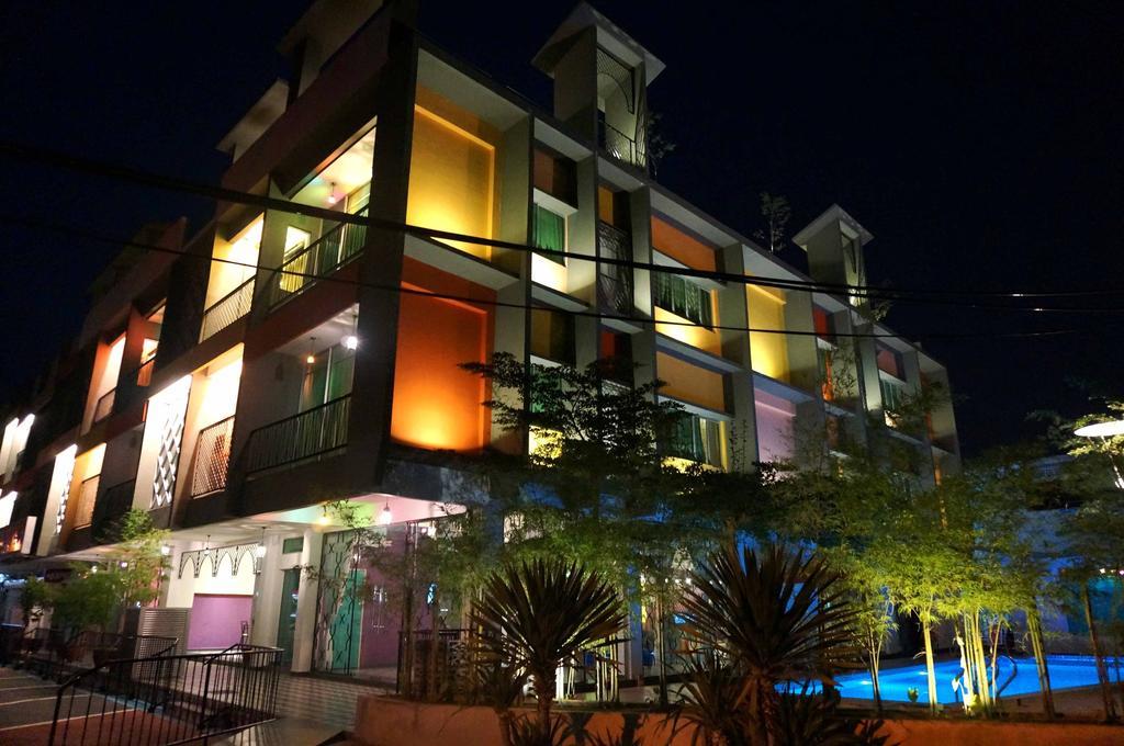 Langit Langi Hotel @ Порт-Диксон Экстерьер фото